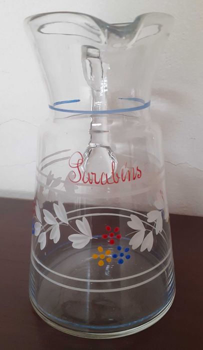 Louça pintada à mão