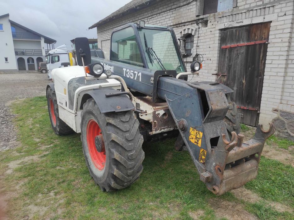 Ładowarka teleskopowa bobcat 3571 2006 rok 3,5t 7 m