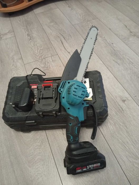 Акумуляторна міні-ланцюгова пила. Ручная электропила 8
