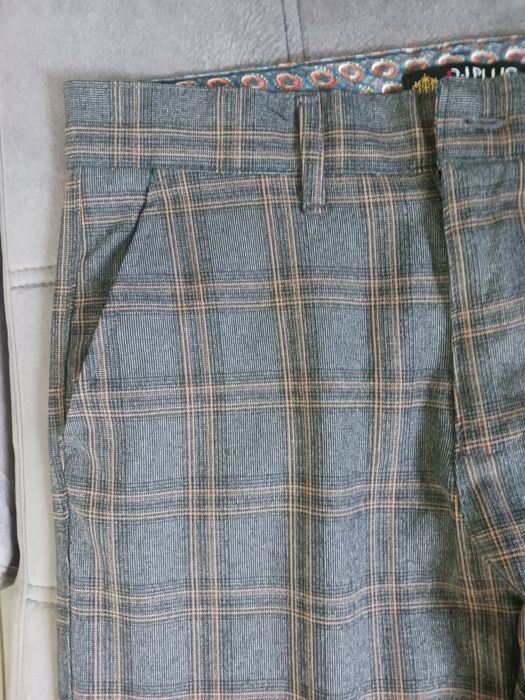 Spodnie męskie w kratkę