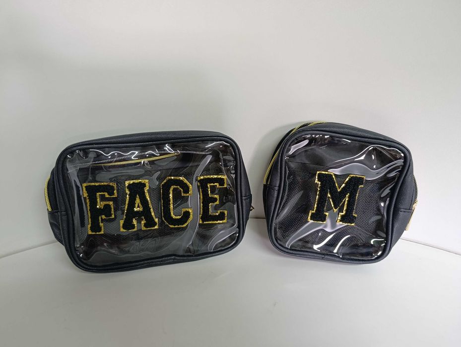 Dwupak kosmetyczki, saszetki  z napisem