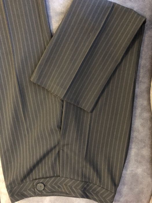 Жіночий костюм з брюками