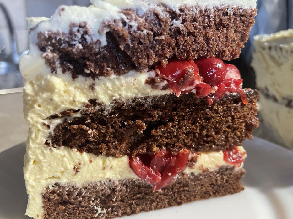 Торти на день народження