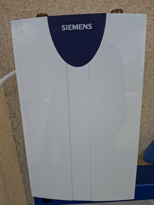 Podgrzewacz wody Siemens DH04101