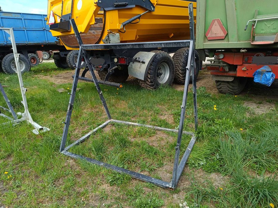 Regał na folie i materiały