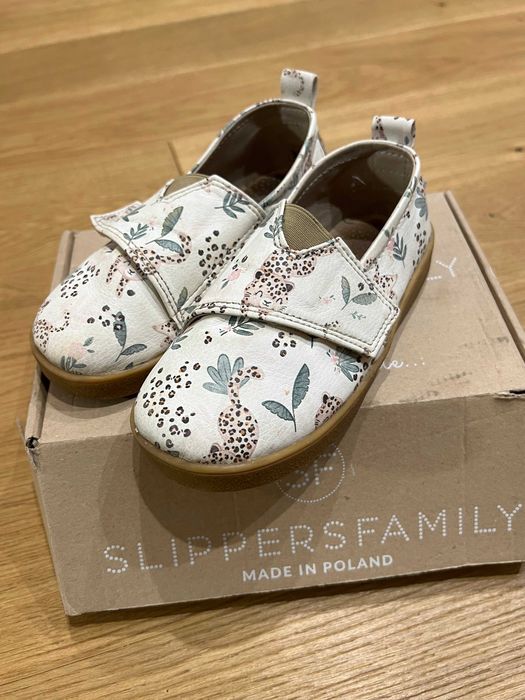 Buty wiosenne dziewczęce Slippersfamily