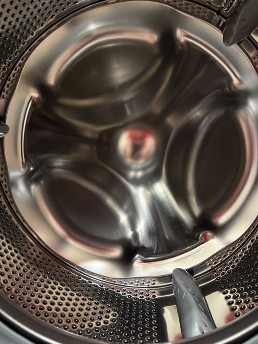 Продаю пральну машину Electrolux. 5 км від Києва. Лише самовивіз.