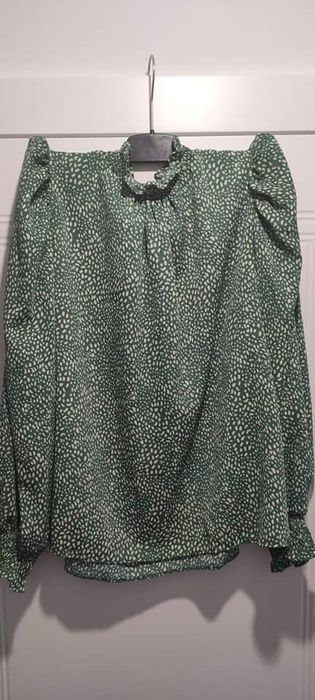 Elegancka bluzka z bufkami