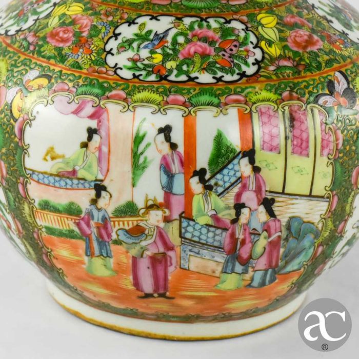 Garrafa bojuda com tampa, decoração Mandarim, reinado Guangxu
