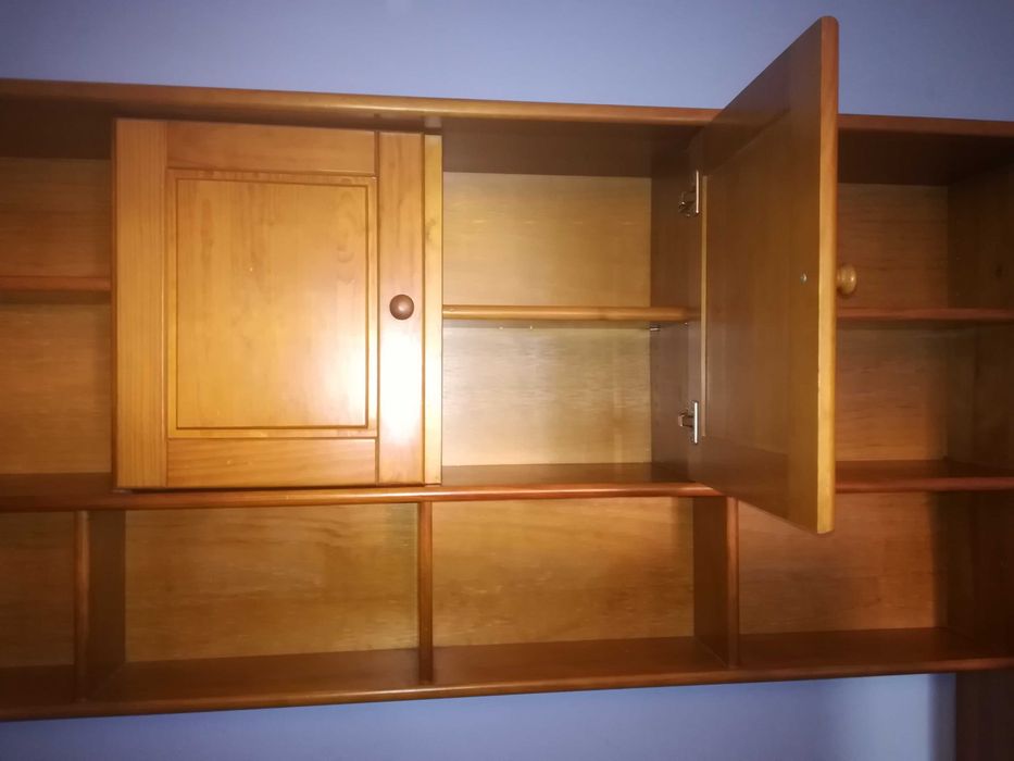 cama dupla com alçado em boa madeira
