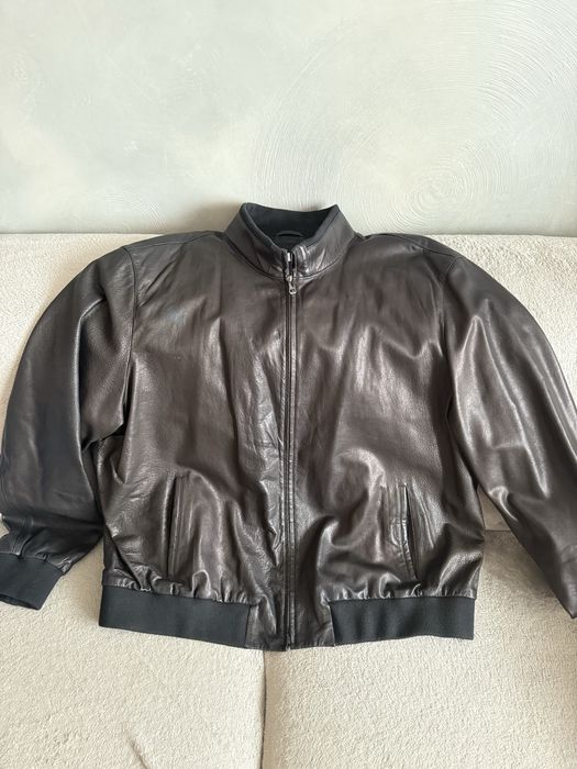 Шкіряна чоловіча куртка