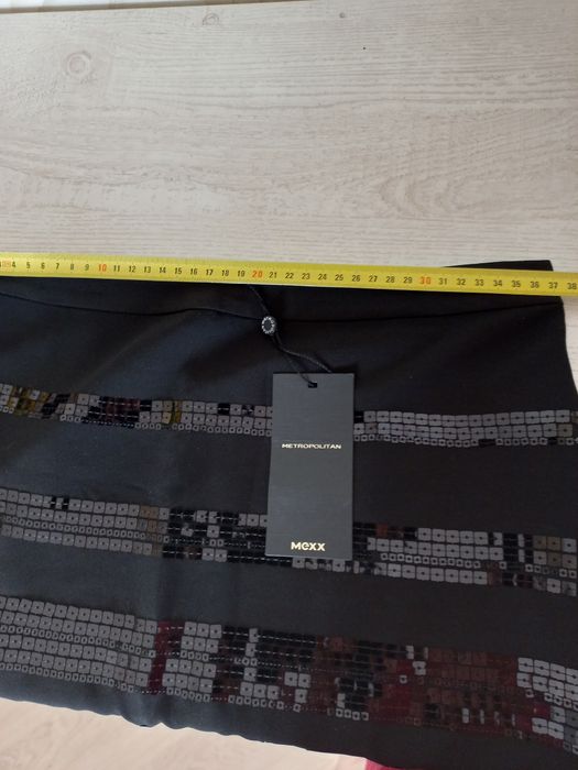 Продам спідницю  MEXX