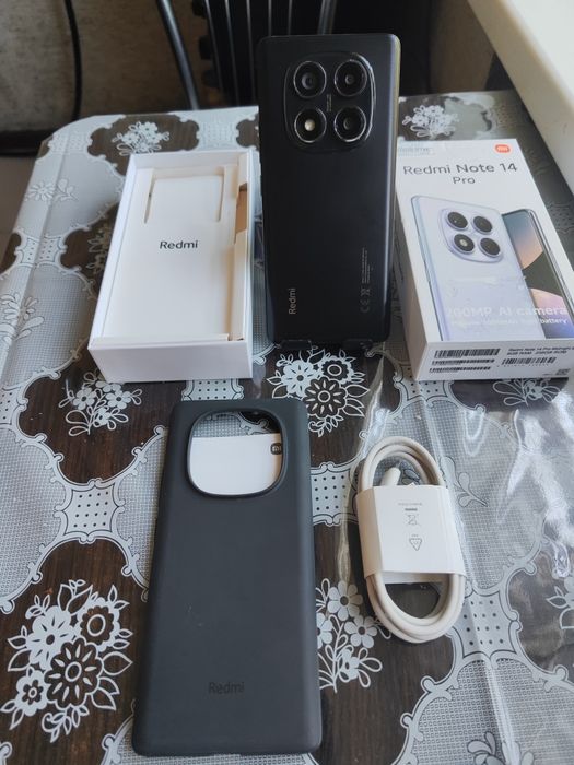 ИГРОВОЙ Xiaomi redmi note 14Pro , память 8+8-256гиг,как новый.