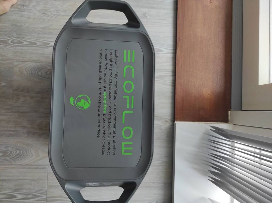 Eco flow delta max 1600 + Ecoflow 220w solar panel