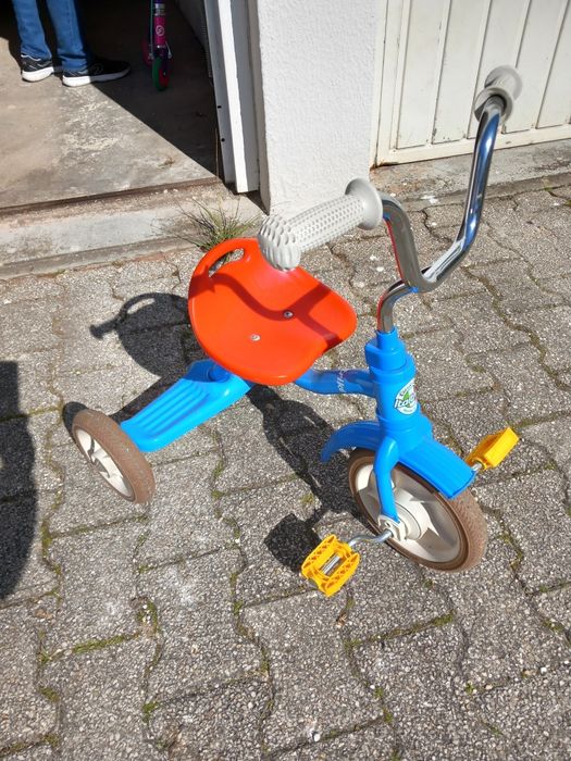 Triciclo Italtrike ajustável
