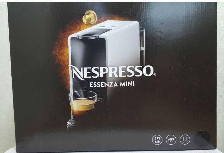 3 Anos Garantia - Máquina Café Nespresso Essenza Mini C30