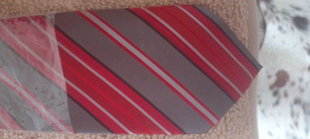 Продам подарочный набор галстука.3 в 1 Фирмы GARETTI