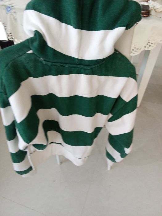 POLO SPORTING Jovem com Carapuço. Como Novo. Anuncio 4 Fotos