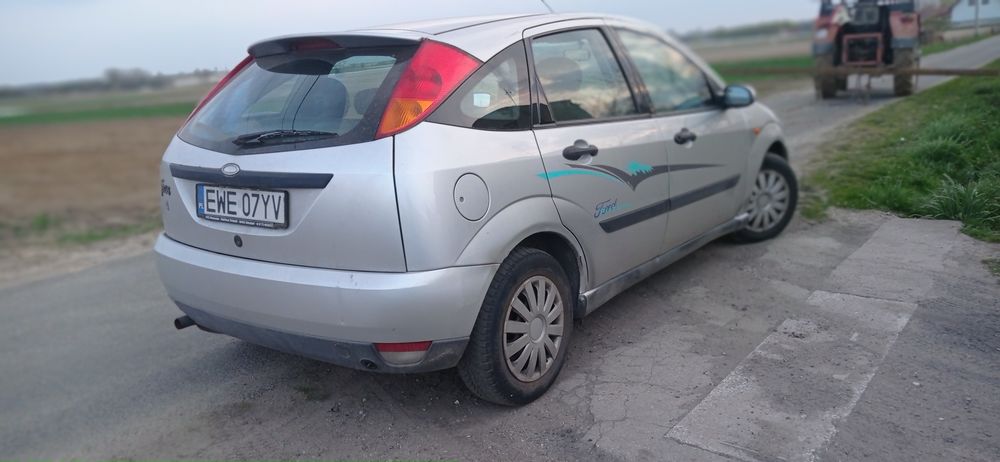 Ford Focus 1 hatchback 5d benzyna 1.6 LPG ! dłuie opłaty !