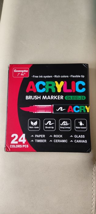 Caixa de canetas acrílico