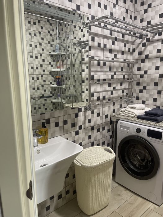 2 кім. в новобуд. біля парку Шевченка, Обласна лікарня,Військов