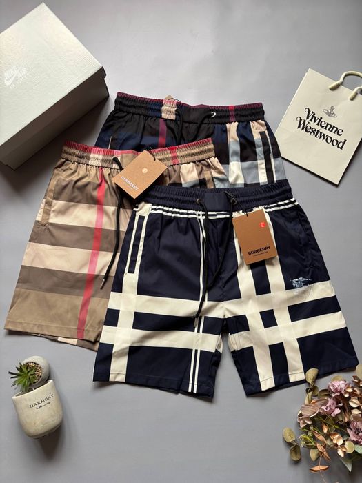 Шорти burberry..