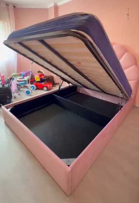 CAMA CONCHA COMPLETA , incluso estrado e colchão oferta