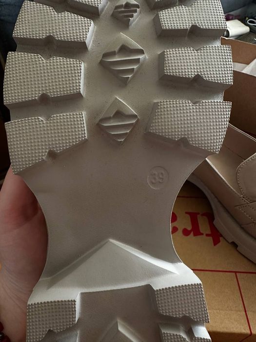 Женские кожаные туфли 39 р. Mistral