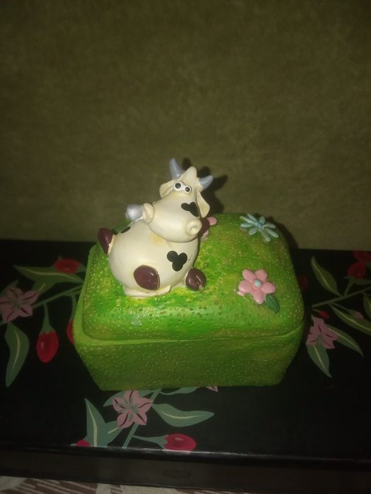 Маленькая декоративная шкатулка, керамика