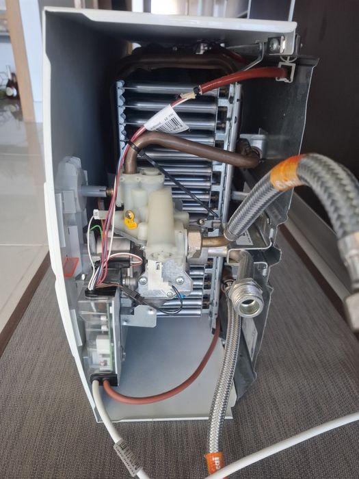 Esquentador Vulcano Click de grande capacidade 17l, como novo