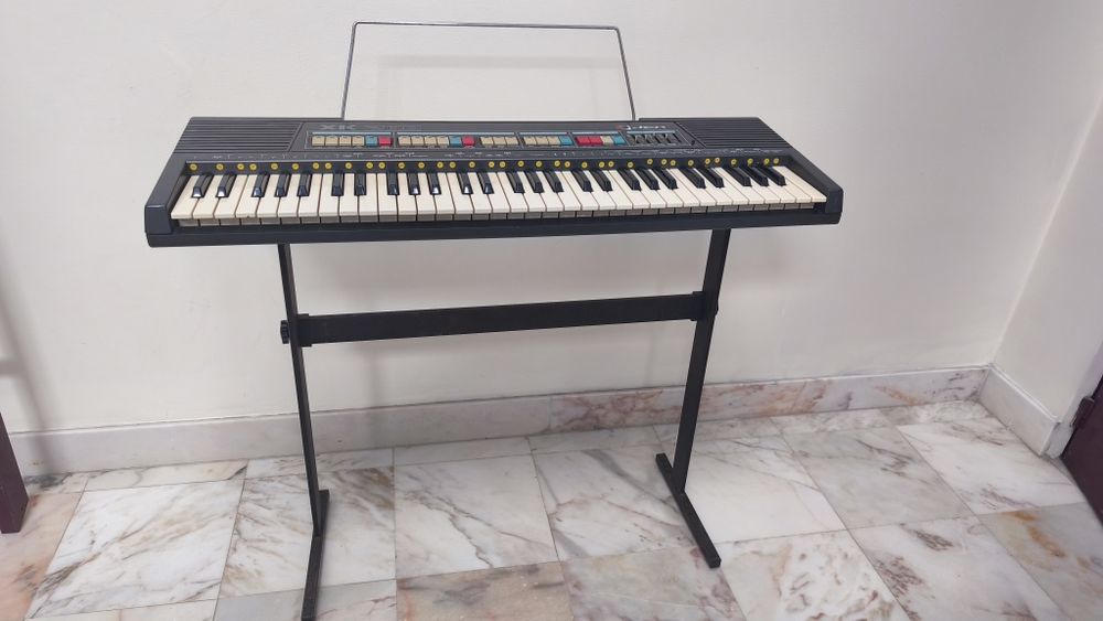 Sintetizador dos anos 80, JEN   XK 200