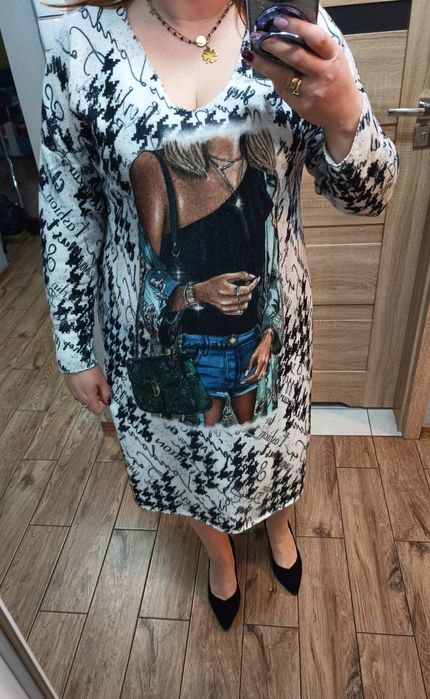 Sweterkowa sukienka rozmiar 44/46