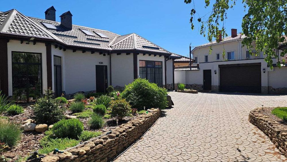 Дом 230м2 на 10 сот , энергообеспечение свое + возврат ДТЭК. Под ключ