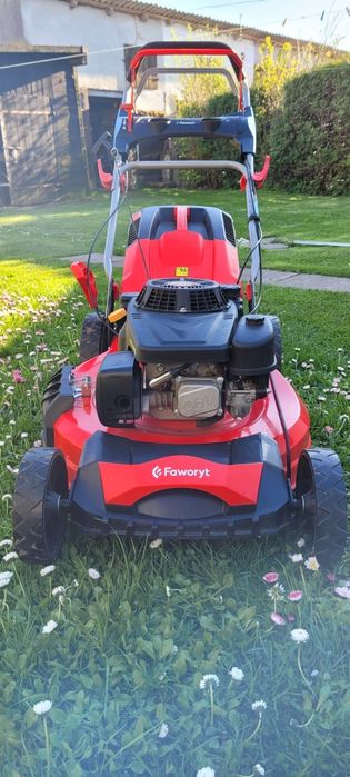 Kosiarka spalinowa z napędem FAWORYT 6 KM, 56cm szerokość koszenia