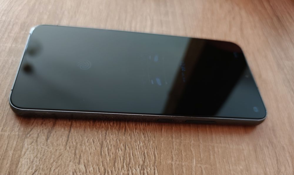 Telefon  S22 plus