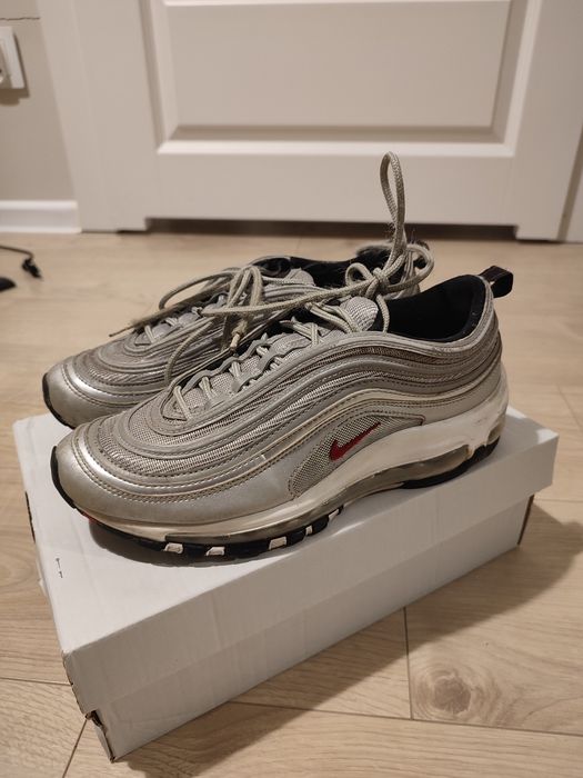 Buty sportowe odblaskowe Nike 39