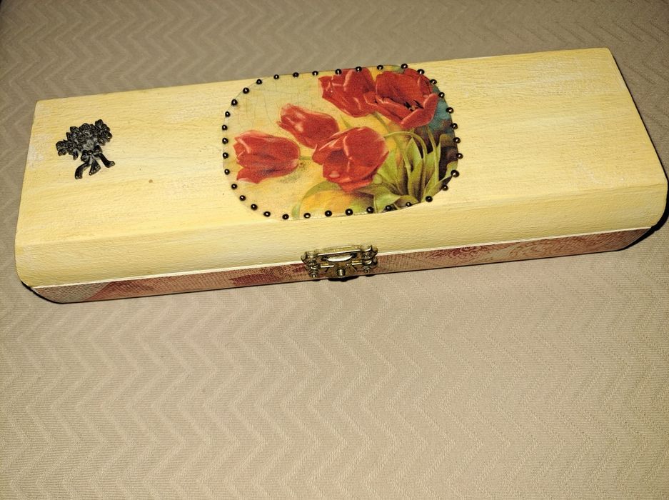 Шкатулка деревянная