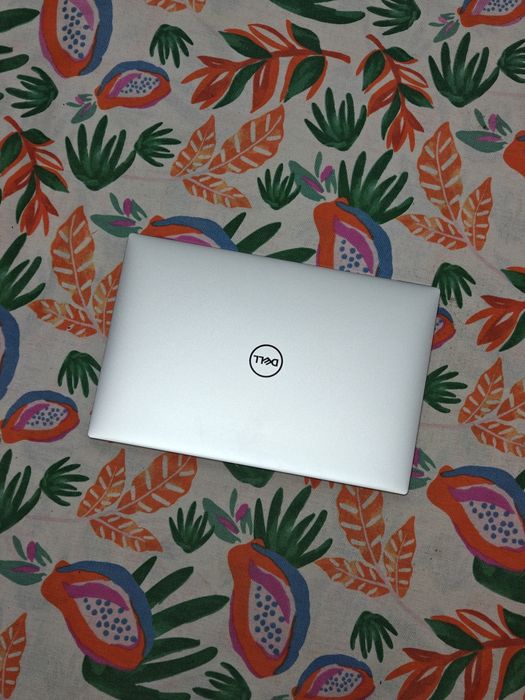 Aluminiowy Dell XPS 13 9000 i7-10generacji, 512GB Dysk SSD, bateria excellent 4 godziny pracy, ładowarka