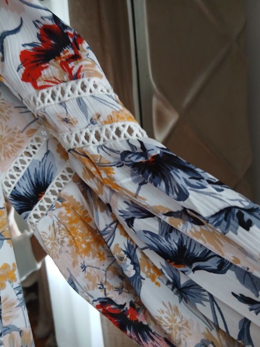 Vestido cai-cai, e alça regulavel fininha