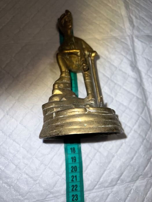 Статуетка латунь