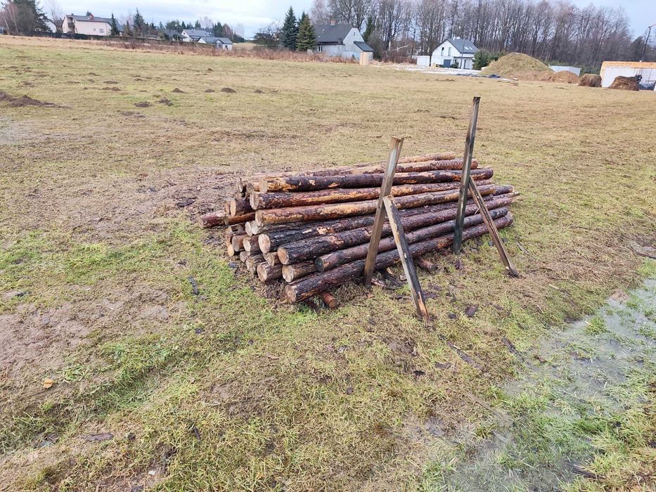 Stęple budowlane drewniane po jednej budowie