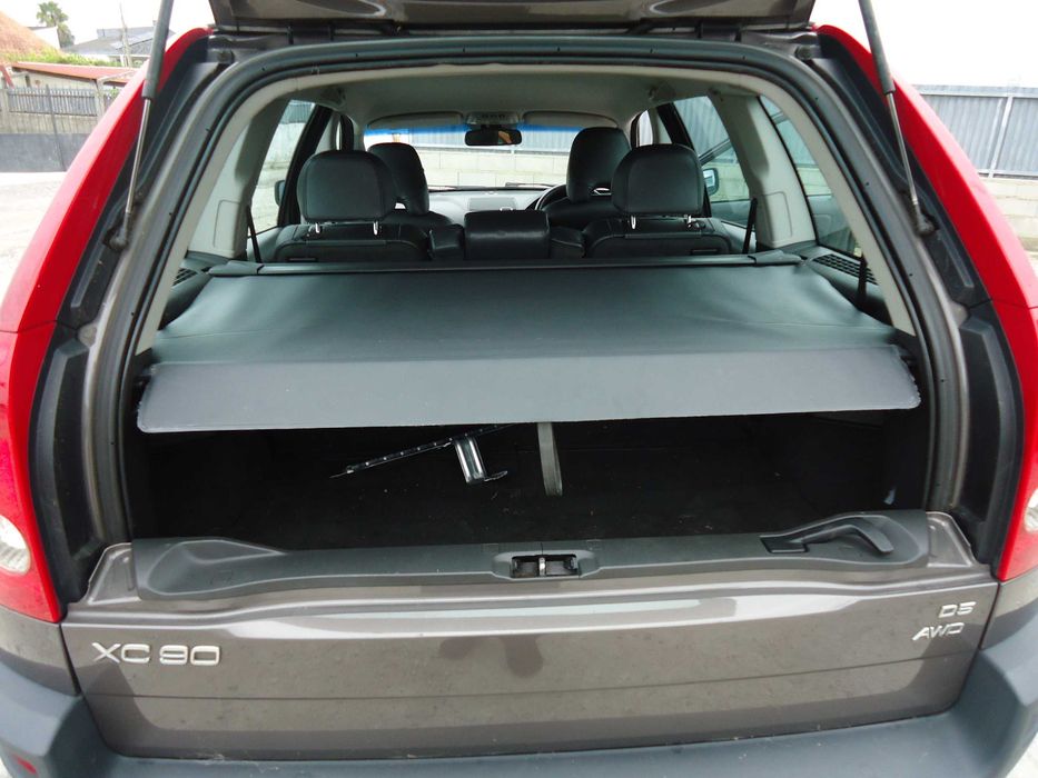 Volvo XC90 2.4 D5 163cv de 2006 só ás peças