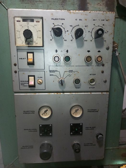 Máquina de injeção de plástico