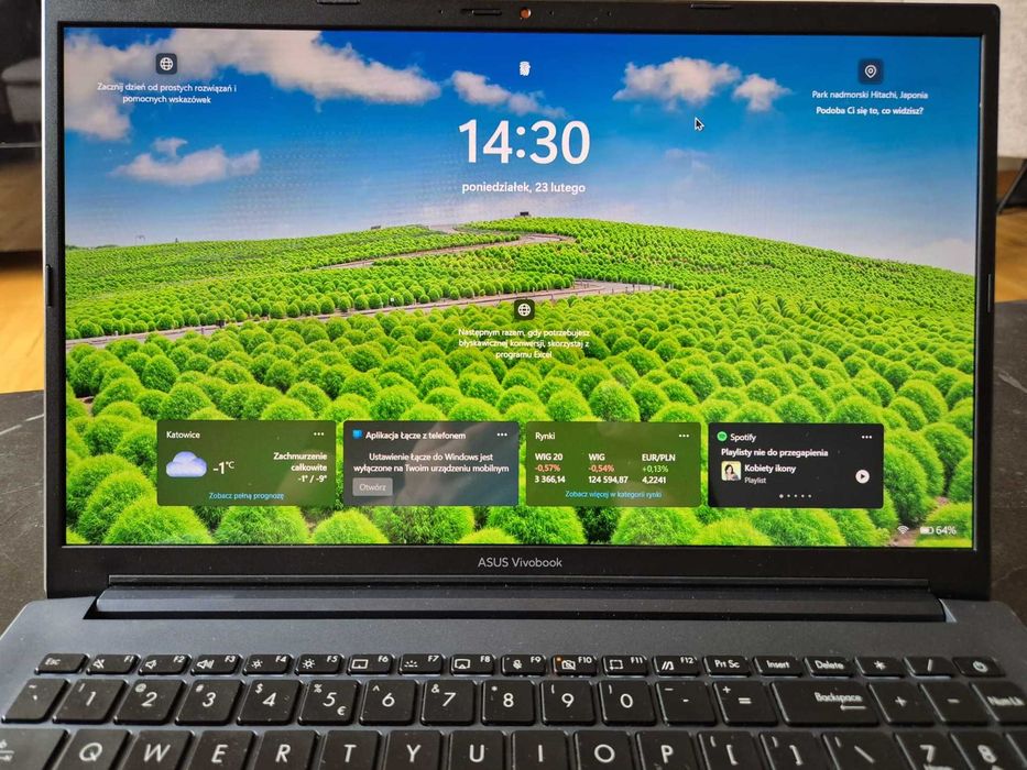 Megamocny Asus OLED 15,6" INTEL i5, GEFORCE RXT, dysk SSD 512GB, Win11