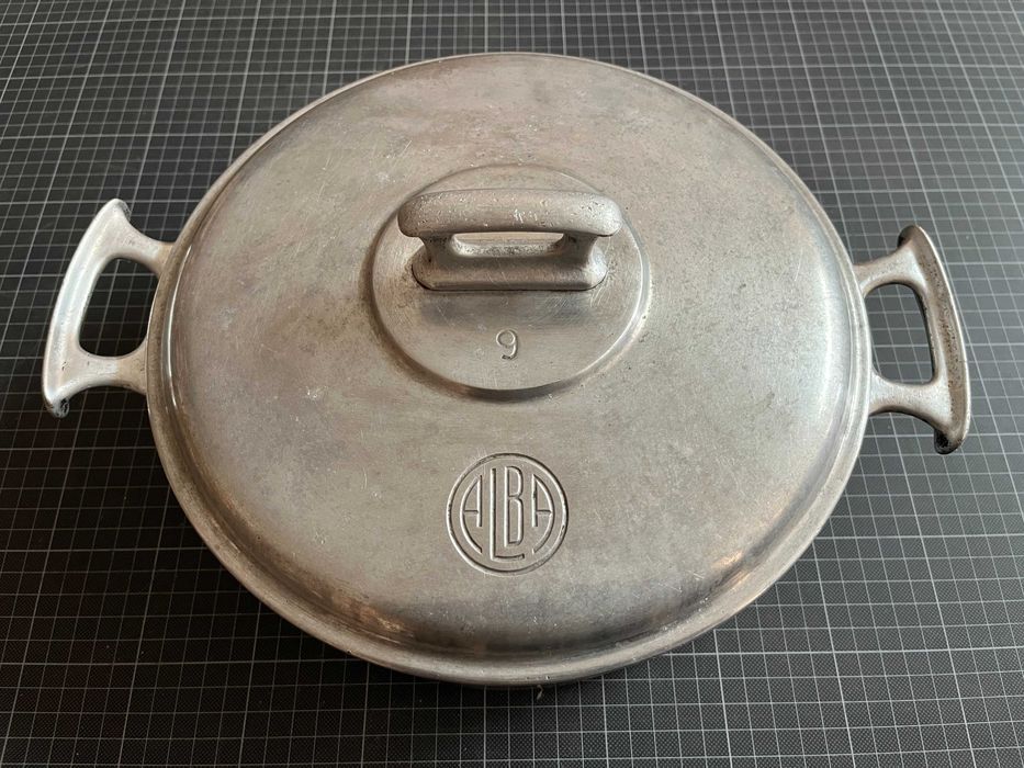 Tacho + frigideira antigos ALBA