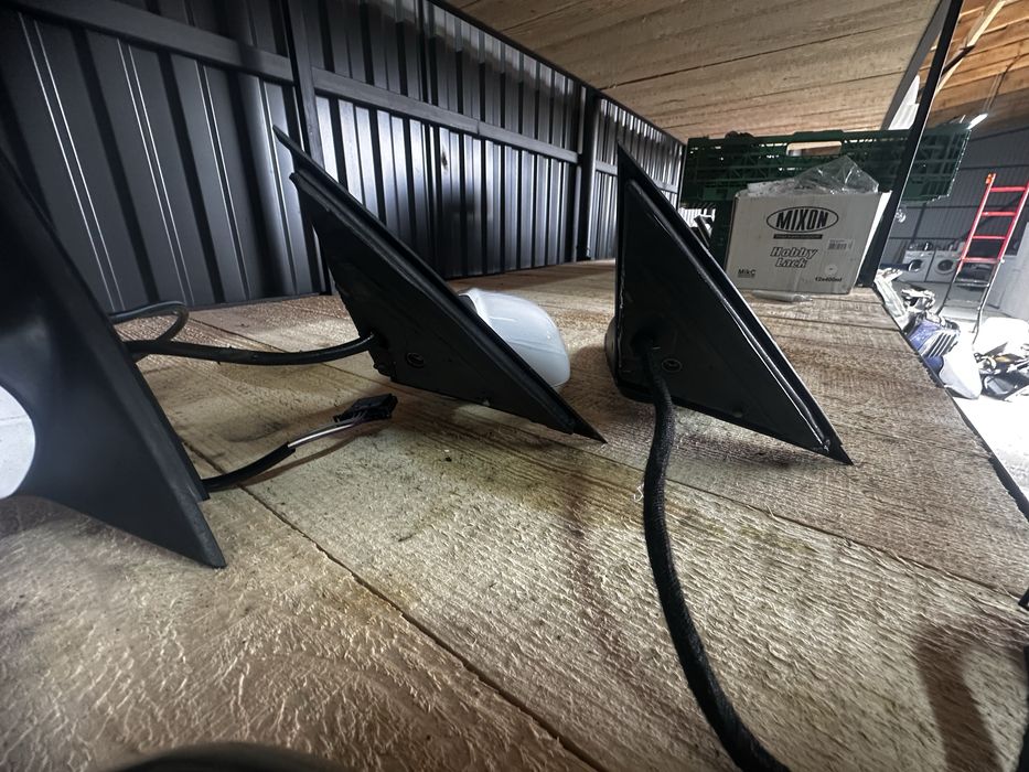 Зеркало бічне Skoda Superb 1 суперб шкода