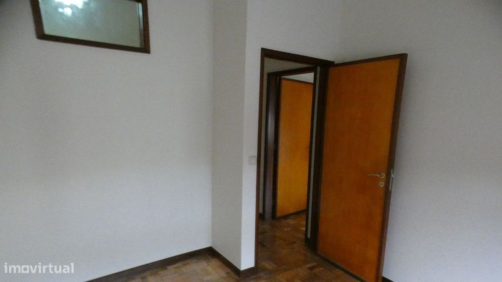 Andar moradia T2 Moreira - Maia