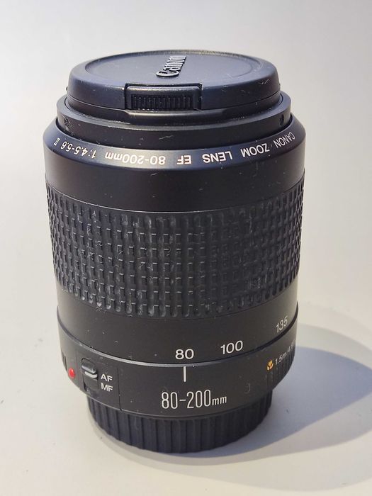Objetiva Canon EF 80-200mm f/4.5-5.6 II