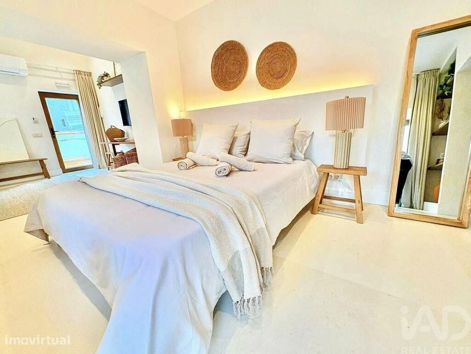 Casa / Villa T4 em Lagoa e Carvoeiro