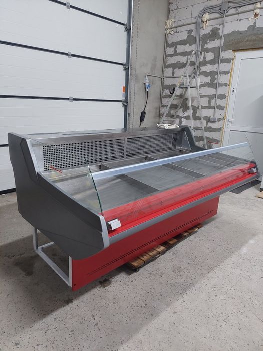 Холодильна вітрина "Риба на льоду".